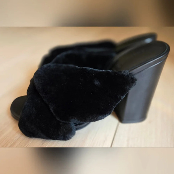 NWOT Alumnae Made in Italy rabbit fur x slide heel slippers - Picture 2 of 7